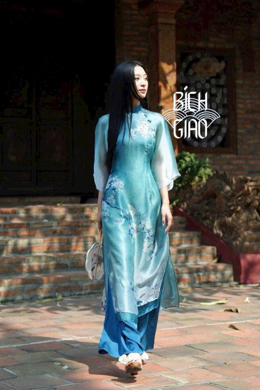 M223 Áo only - Áo dài tơ Bích Giao xanh ombre