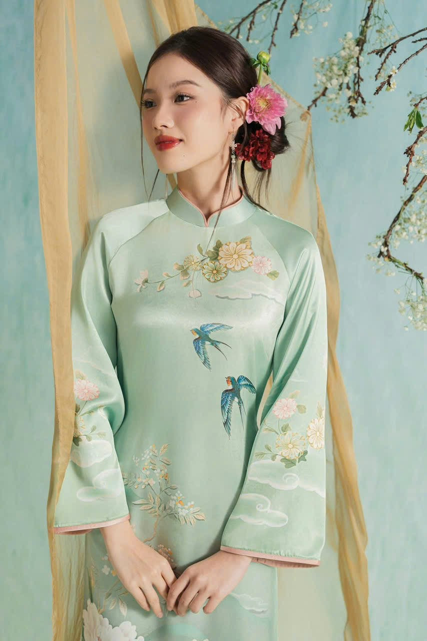 TN70 5315 Áo only no pants - Áo dài dáng suông 2 tà màu xanh bơ