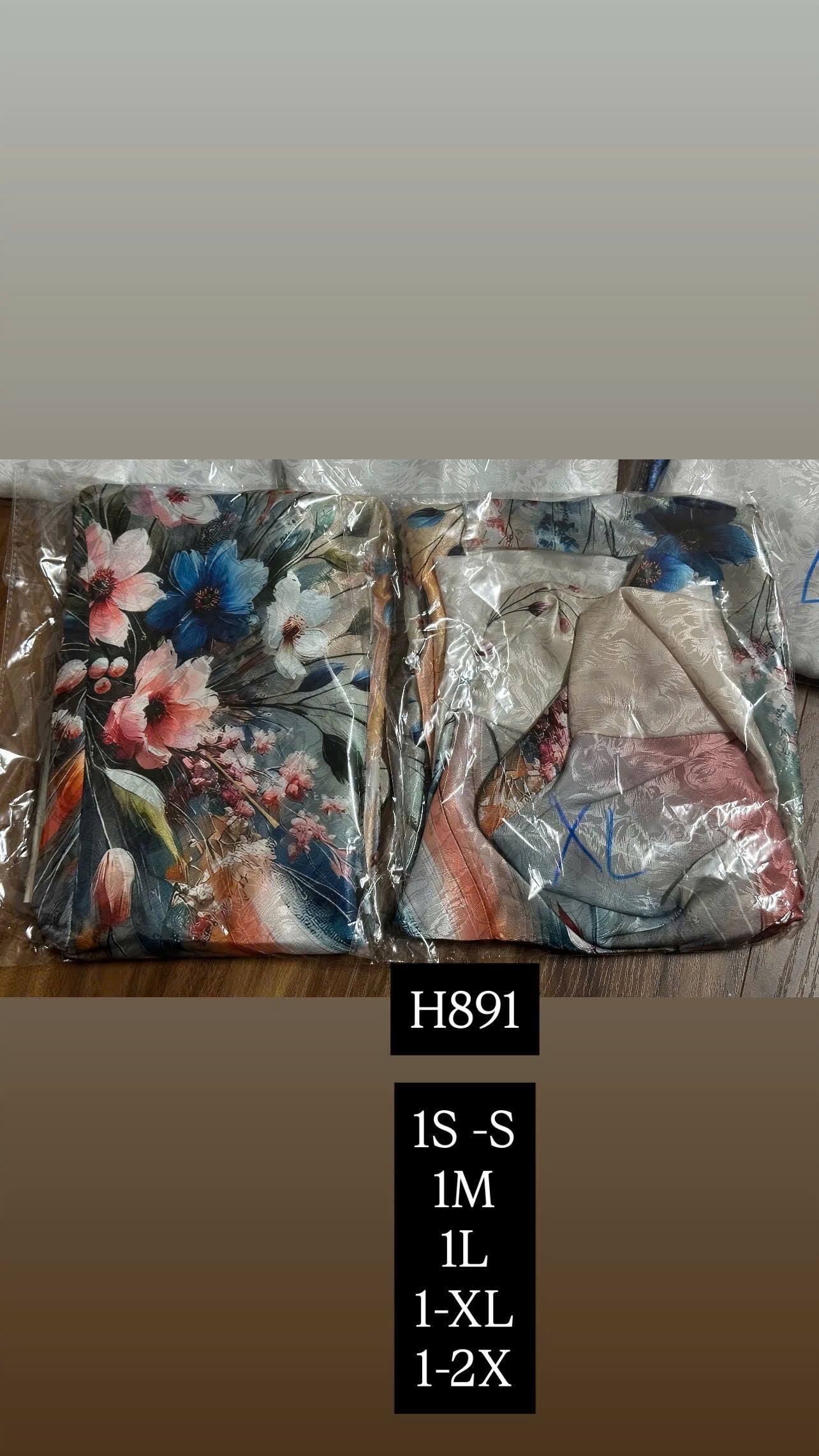 H891 Áo only no pants - Áo dài dáng truyền thống chiết li eo lụa gấm vân