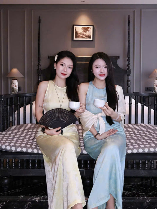 H946 - Đầm sát nách lụa tằm thọ màu xanh blue