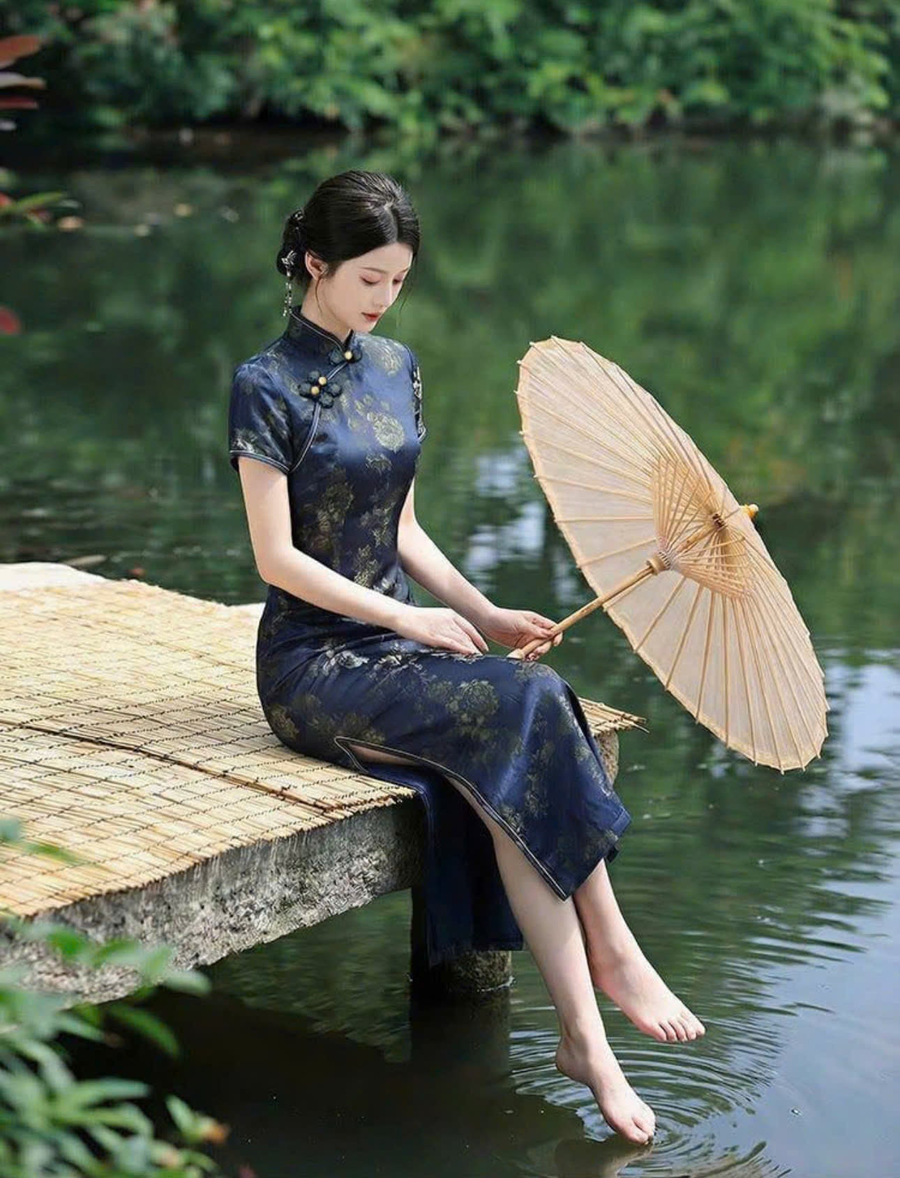 CS09 4851 - Sườn xám dài Lam kim ánh
