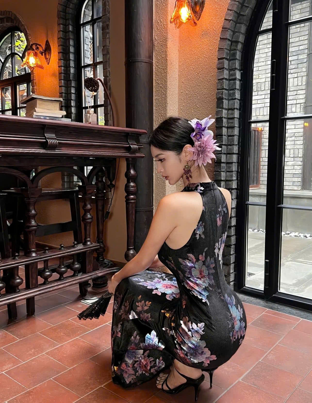CS04 - Sườn xám yếm dài Huyền nhung