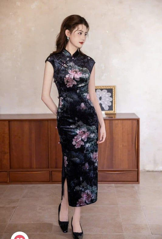 CS10 - Sườn xám dài nguyệt hoa
