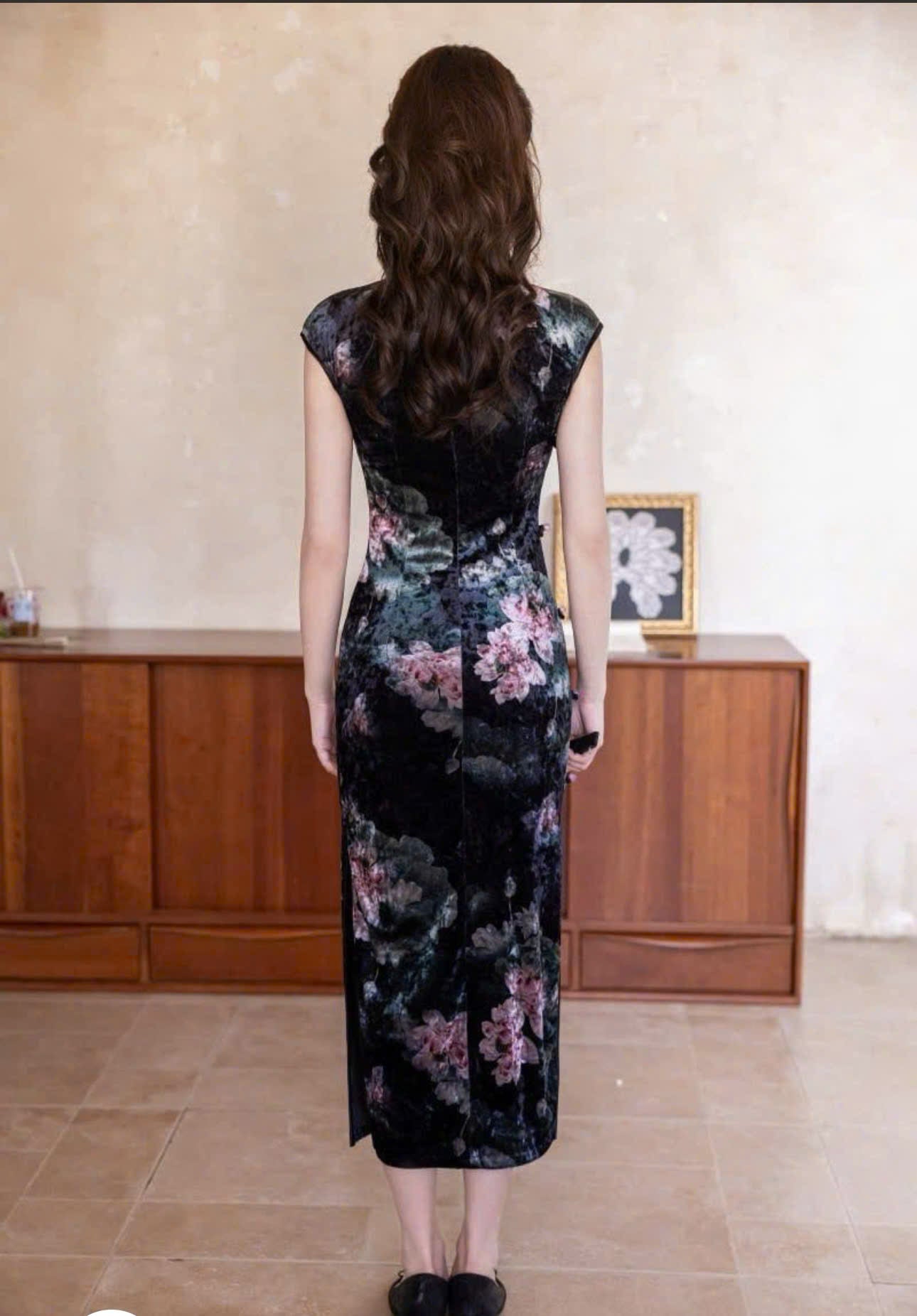 CS10 4866 - Sườn xám dài nguyệt hoa