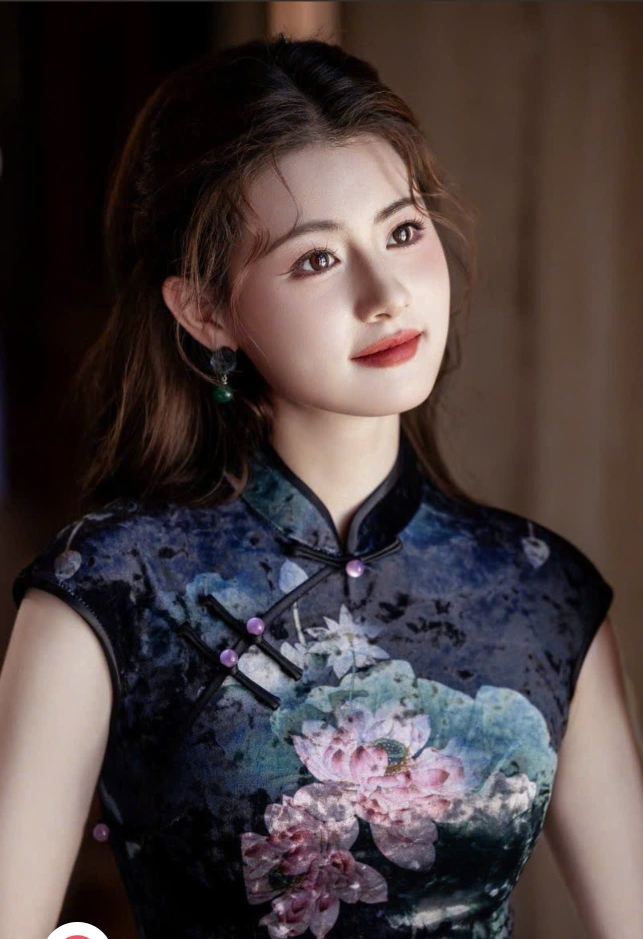 CS10 4866 - Sườn xám dài nguyệt hoa