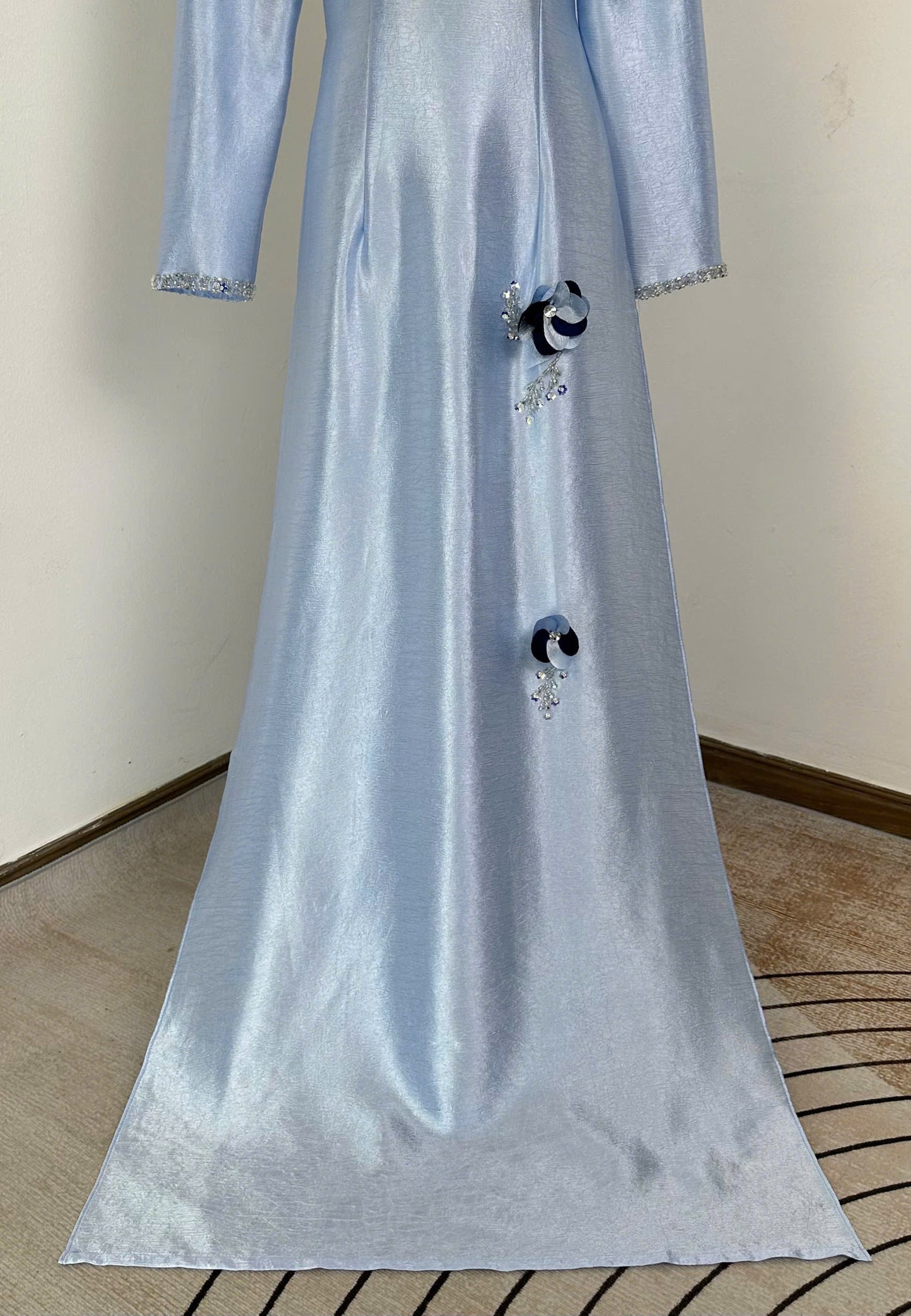 H974 4976 Áo only no pants - Áo dài dáng truyền thống chiết li eo lụa titan đính hoa nổi