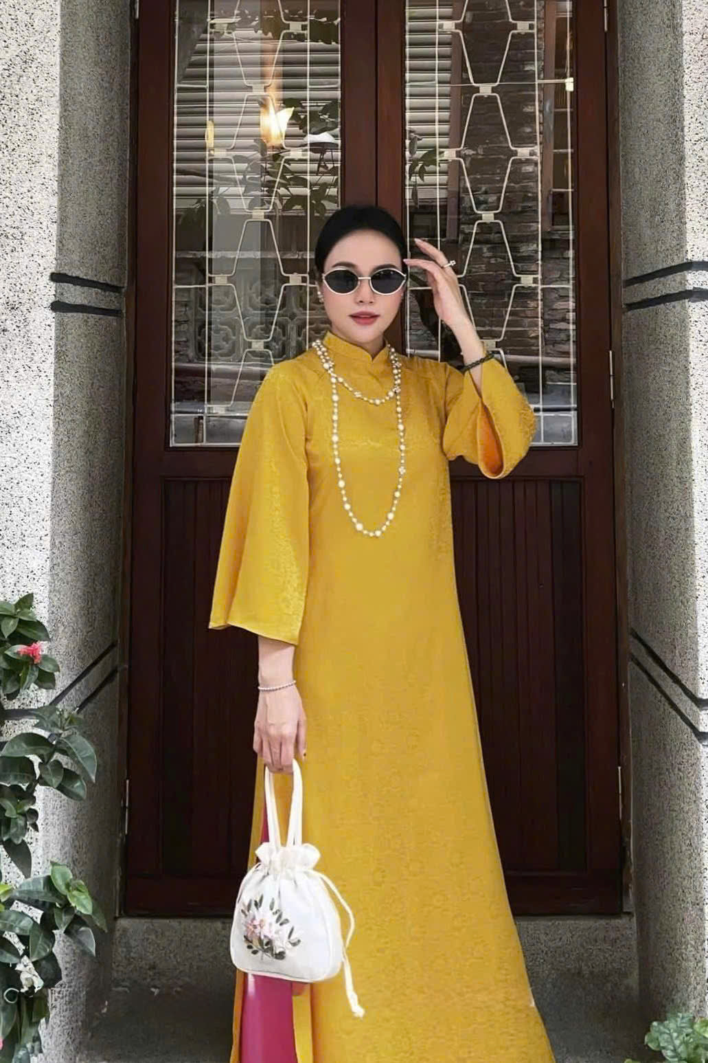 K13 5045 Áo only no pants - Áo dài cách tân dáng suông lụa gấm hoa cúc