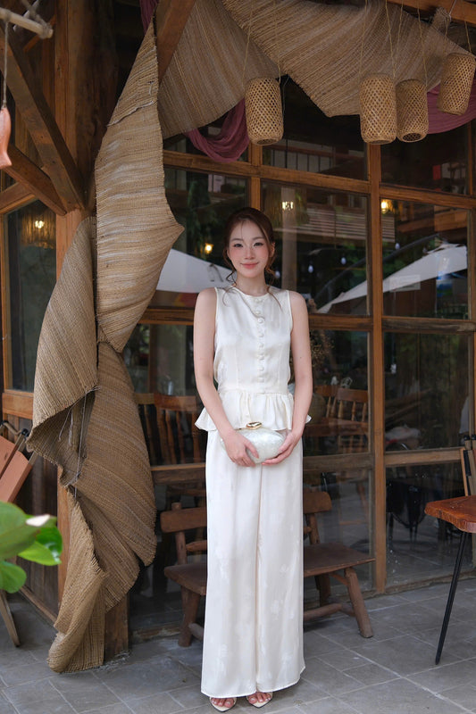 BB307 - Set đồ bộ sát nách lụa tằm cúc màu trắng