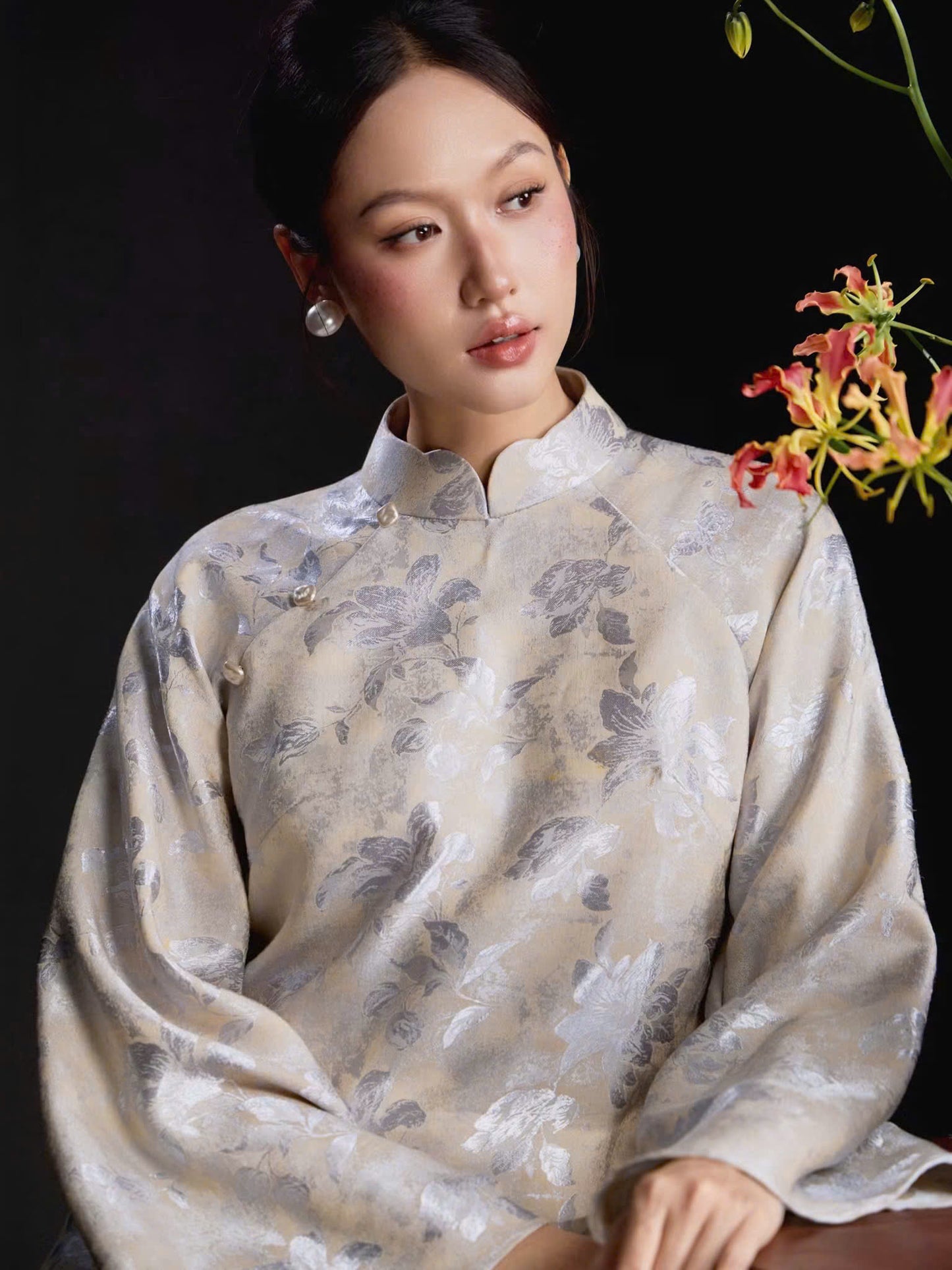 K80 5211 Áo only no pants - Áo dài dáng suông 2 tà lụa tằm