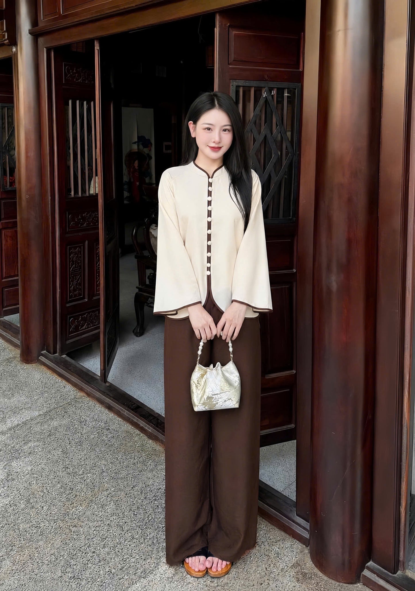 BB316 - Bộ bà ba đũi hàn màu trắng