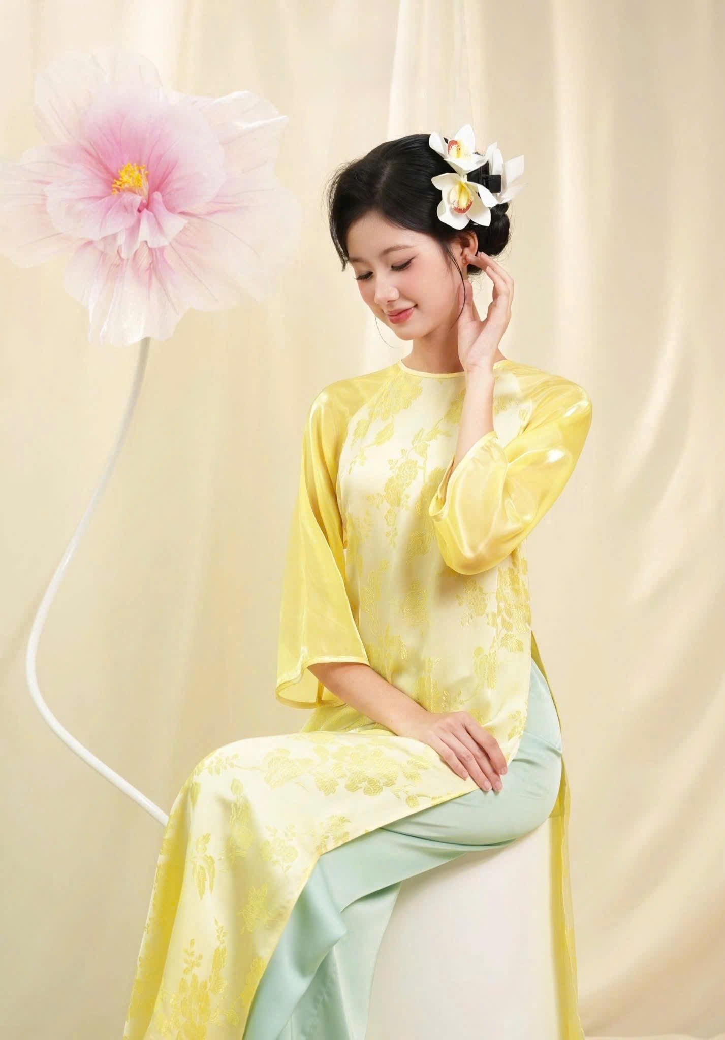 K167 Áo only no pants - Áo dài dáng suông lụa gấm phối tay tơ óng