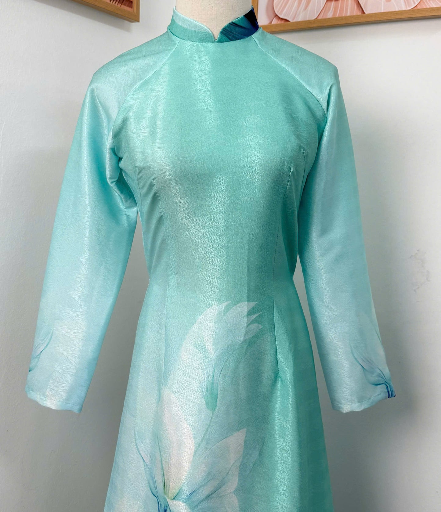 L46 Áo only no pants - Áo dài dáng truyền thống chiết eo