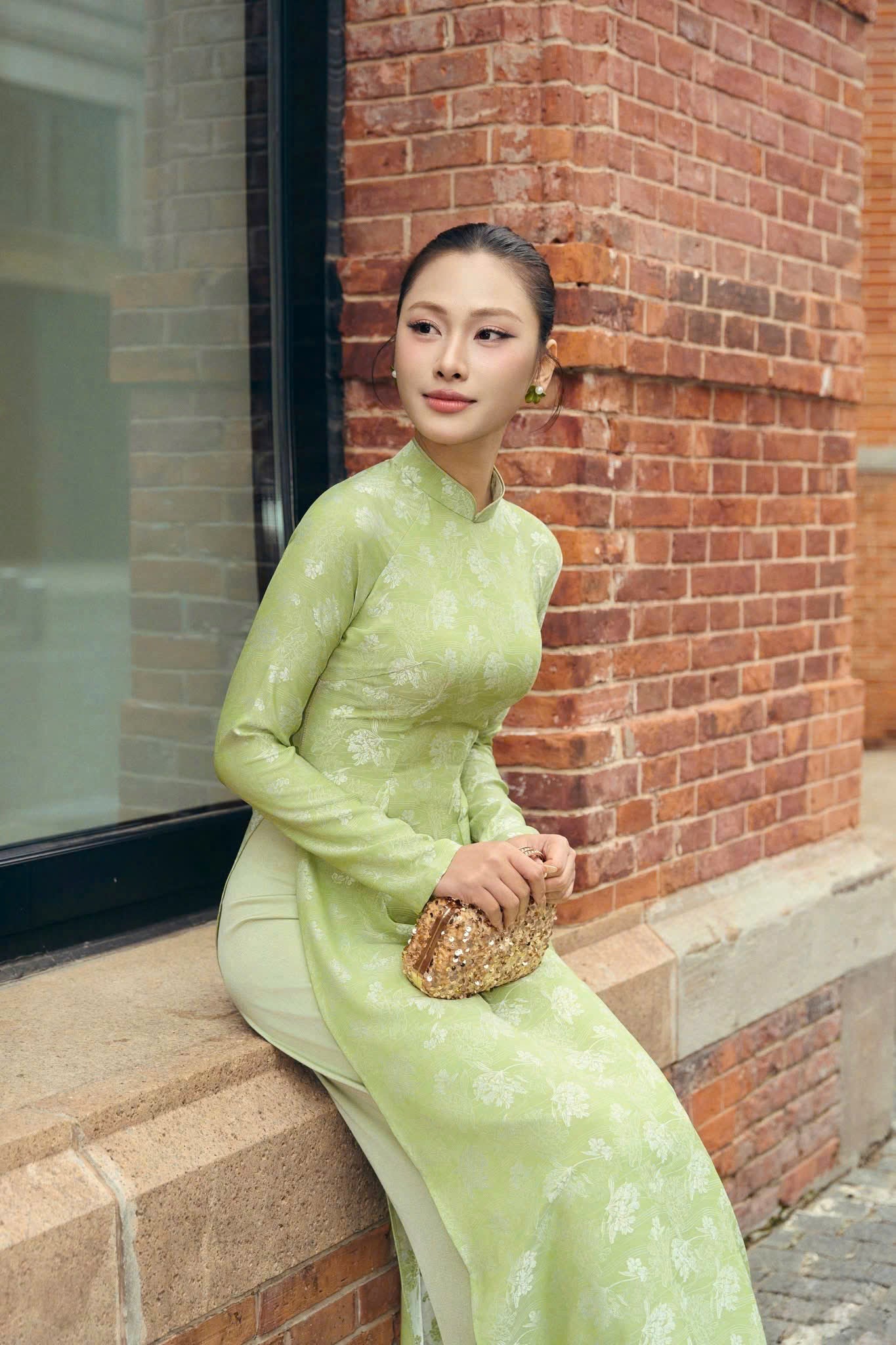 K290 Áo only no pants - Áo dài chiết eo lụa gấm thiên hương màu cốm