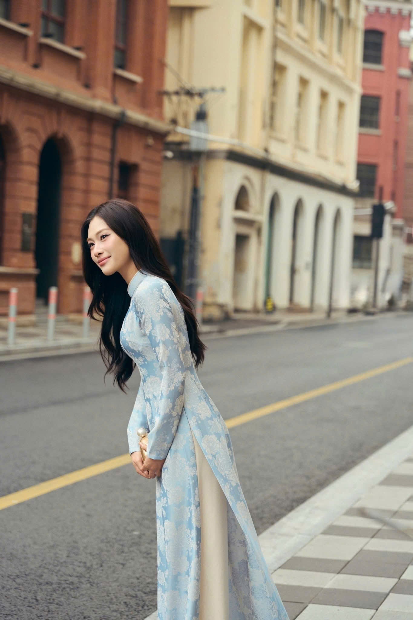 K285 Áo only no pants - Áo dài chiết eo lụa gấm màu xanh nhạt