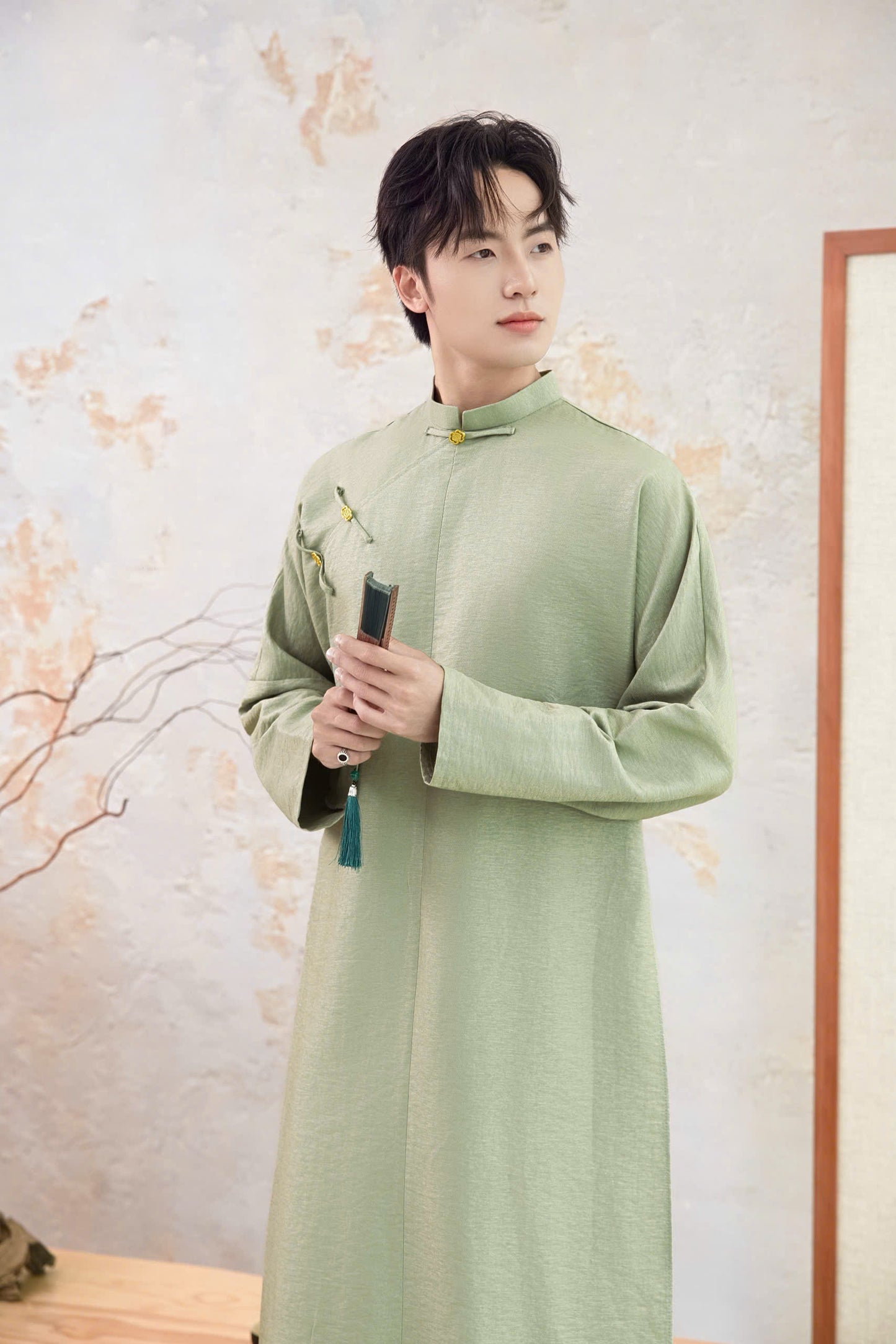 B235 6227 - Áo dài nam trơn màu xanh bơ