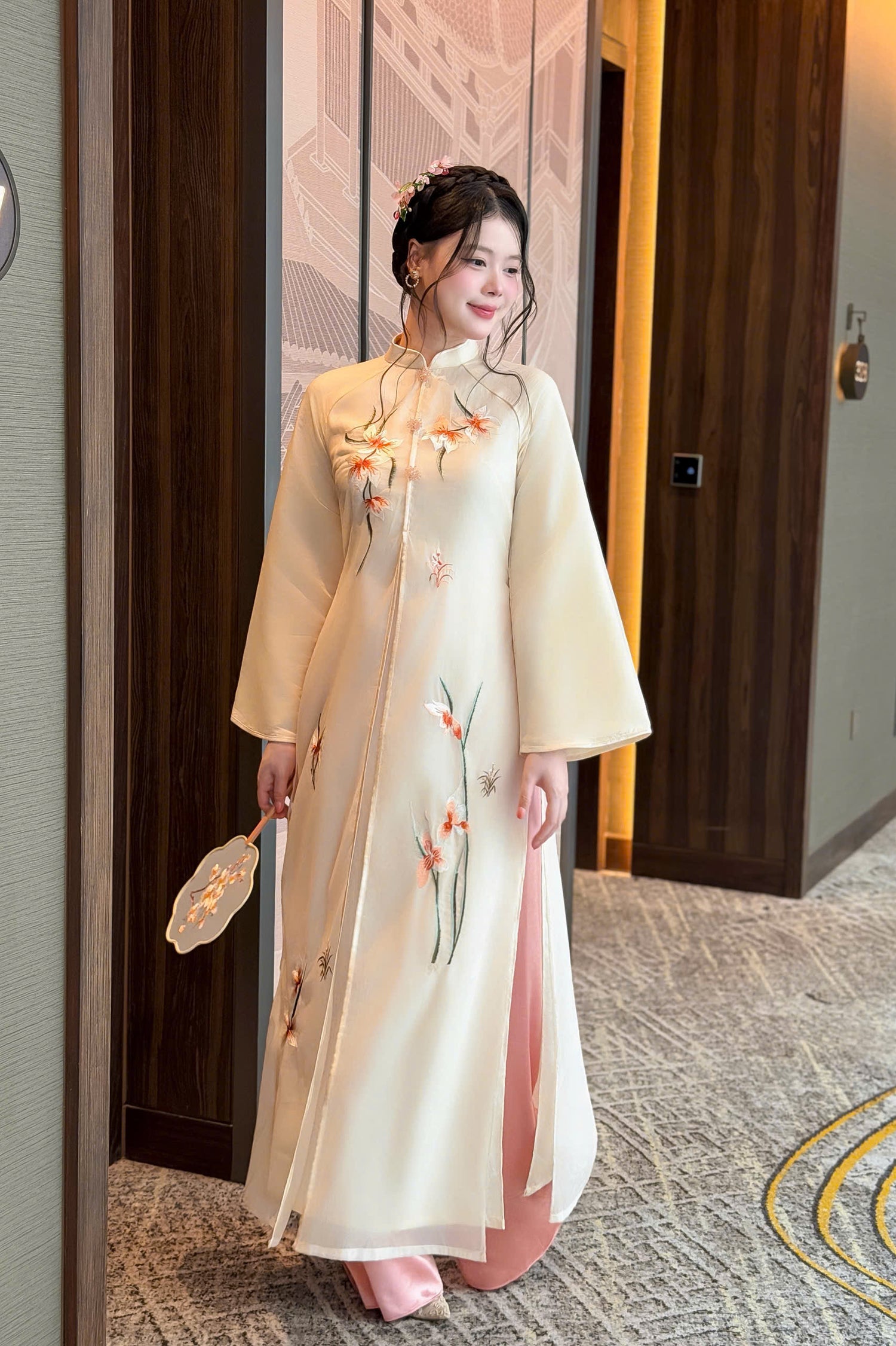 Áo dài nữ có sẵn