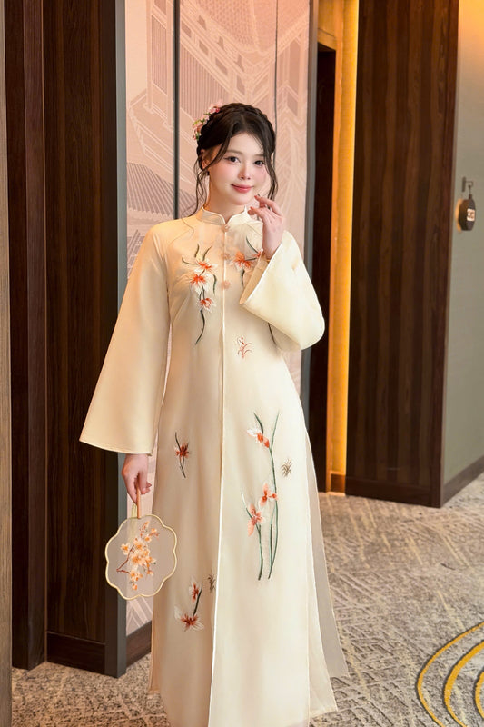 K329 6318 Áo + quần - Áo dài tứ thân 3 tà thêu màu kem