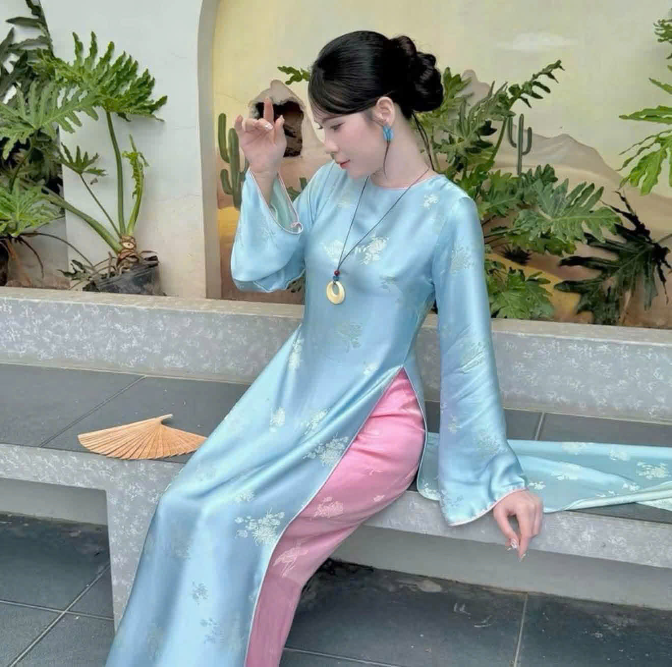 K378 6438 Áo only no pants - Áo dài dáng suông lụa tằm dạ cúc màu xanh blue