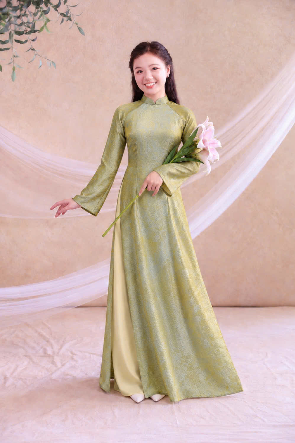 K346 6379 Áo only no pants - Áo dài chiết eo lụa tằm ánh kim tencel màu xanh bơ
