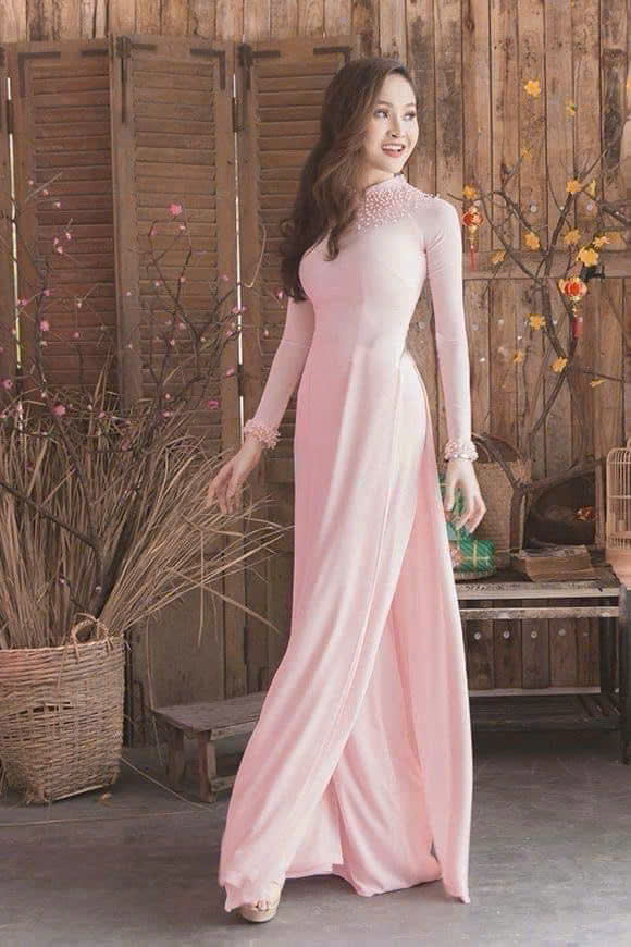 S412 Áo + quần - Áo dài dáng chiết eo lụa mỹ đính kết màu hồng phấn