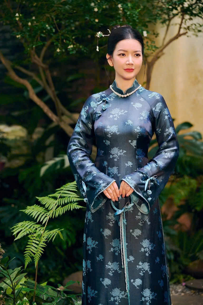 Áo dài lụa tơ tằm nha xá