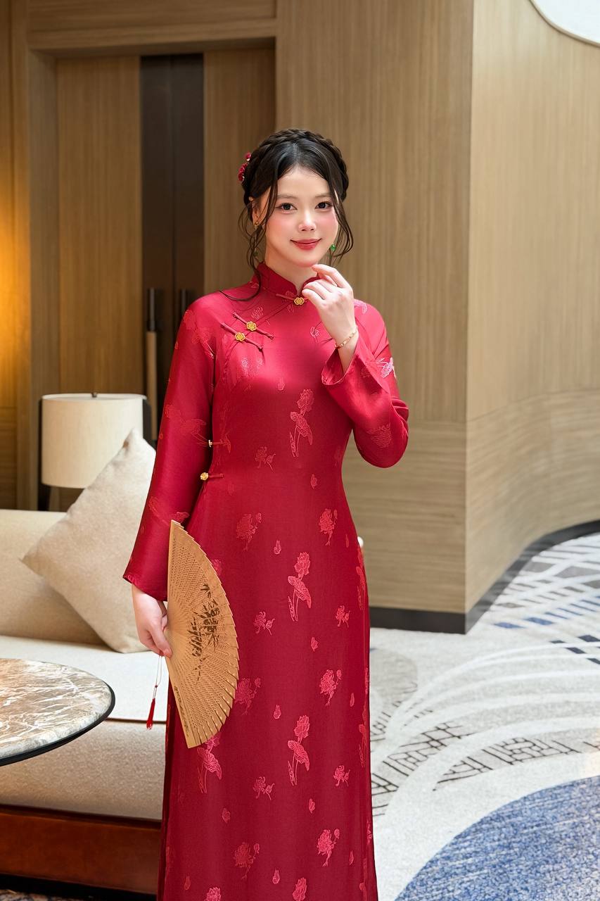 K242 Áo + quần cùng chất - Áo dài chiết eo 2 tà lụa tằm sen dạ cúc màu đỏ