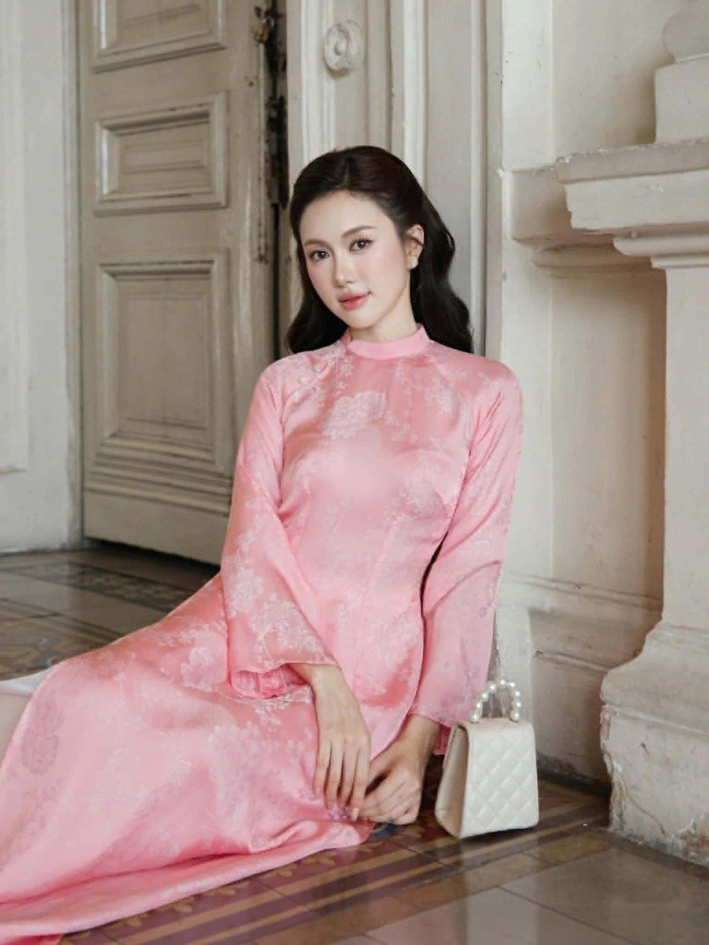 H842 4428 Áo only no pants - Áo dài dáng truyền thống chiết li lụa gấm màu hồng