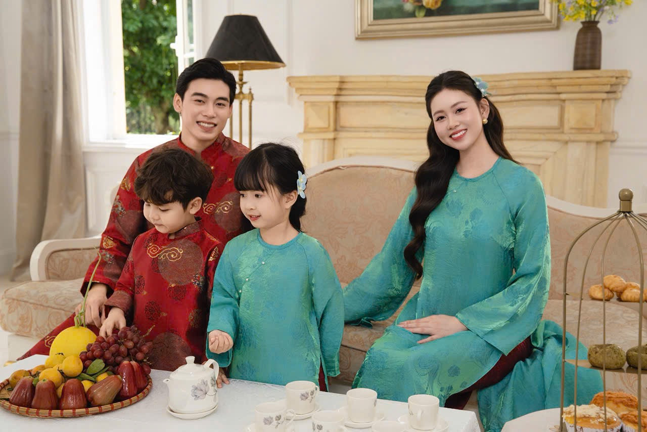 BT64 1950 Áo only - Áo dài bé trai gấm màu đỏ