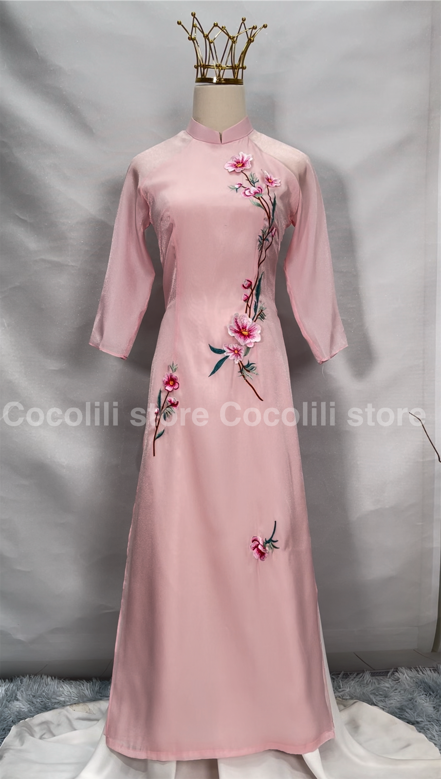 M146 241 - Áo dài Tơ 4 tà thêu hoa Hạ nhiên hồng +quần ngọc trai hồng sen
