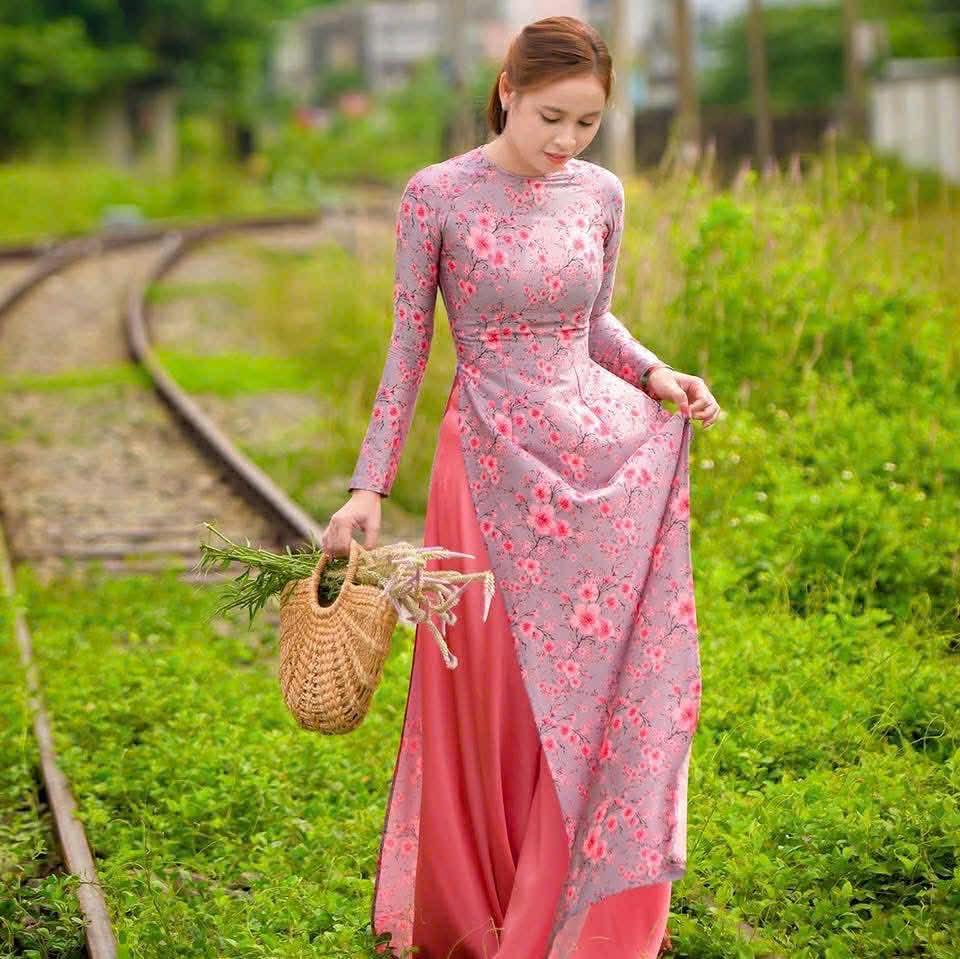 H422 1770 Áo only - Áo dài lụa kim sa phú quý hoa đào