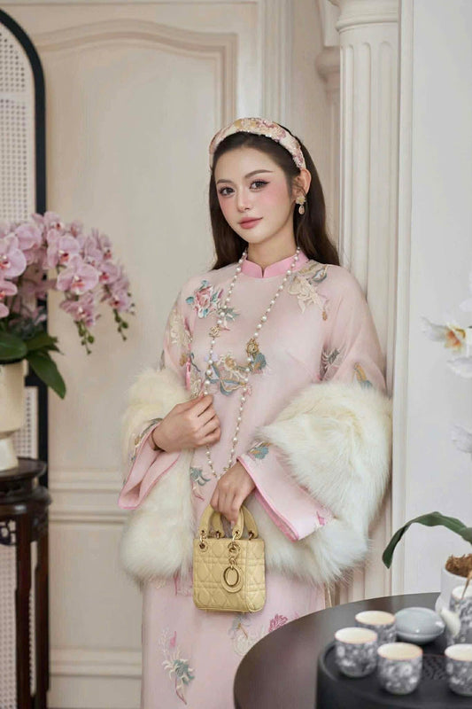 M532 3551 Áo + quần lụa hồng - Áo dài tơ thêu 4 tà màu trắng kem