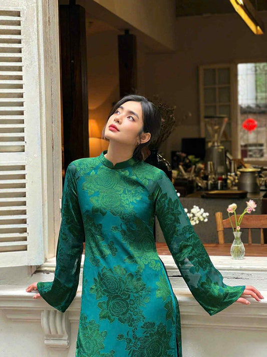 T468 Áo only - Áo dài tơ 4 tà dáng suông màu xanh lá