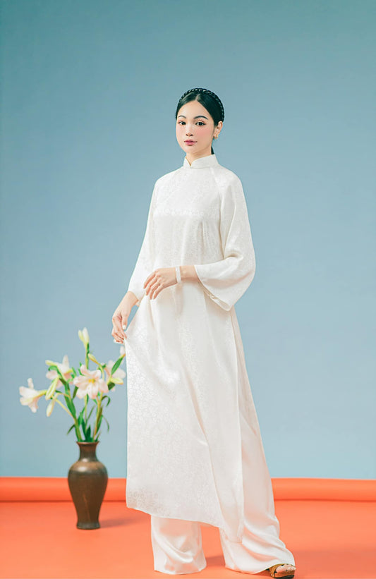 CT50 3787 only áo - Áo dài cách tân dáng suông lụa hoa gió trắng