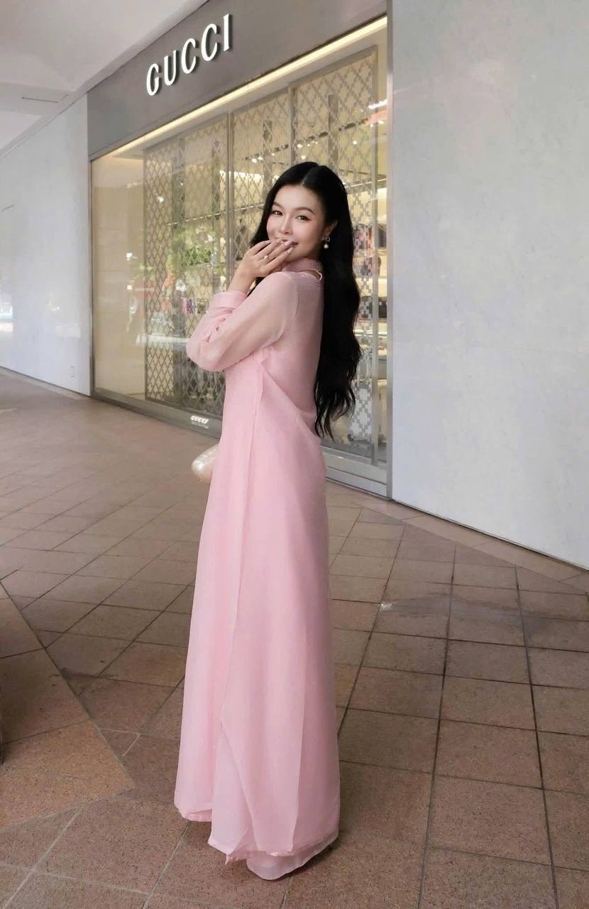 K87 Áo only no pants - Áo dài cổ yếm kèm choàng tơ màu hồng