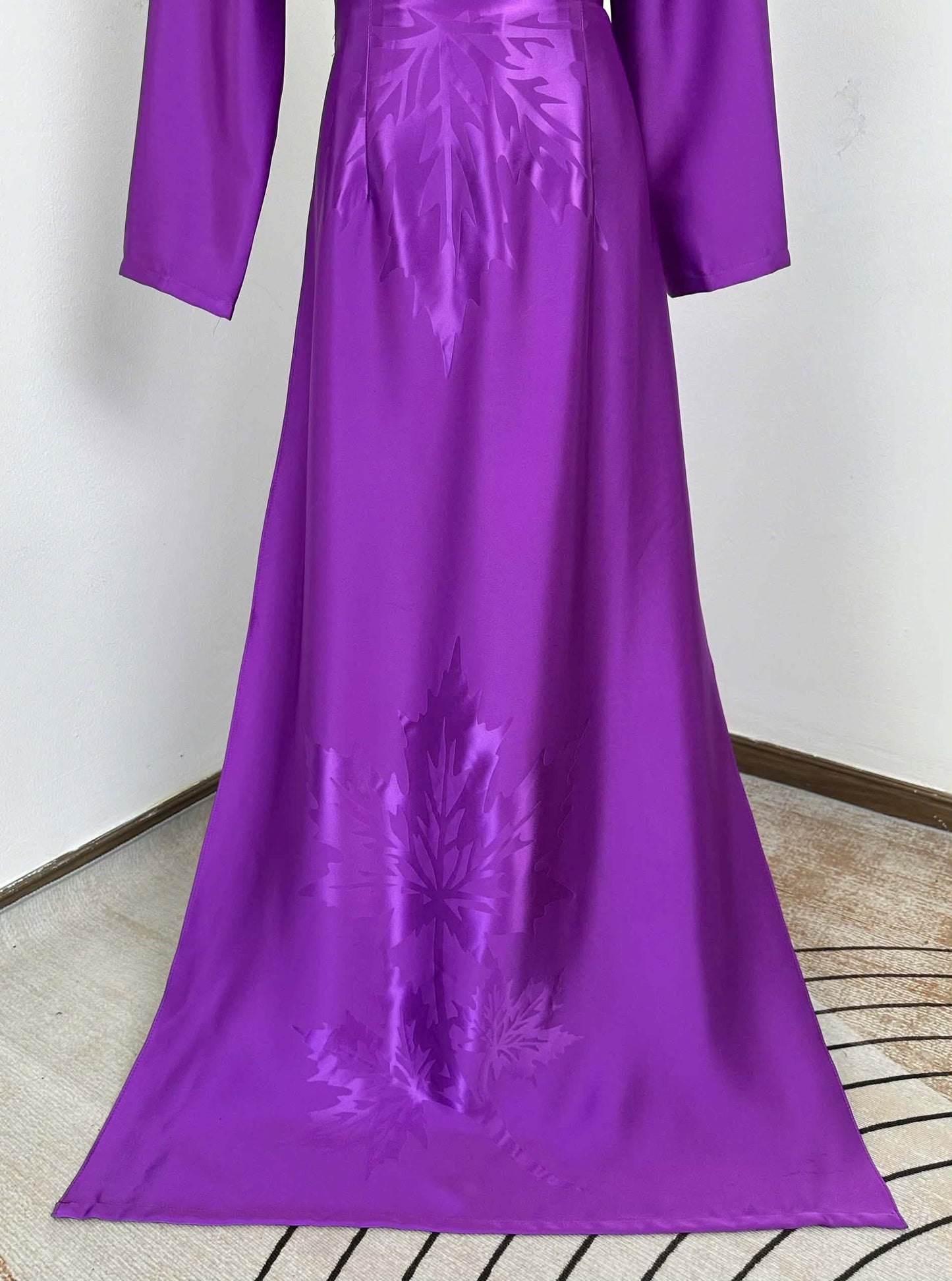 H962 Áo only no pants - Áo dài dáng truyền thống chiết li eo lụa mã não 3D