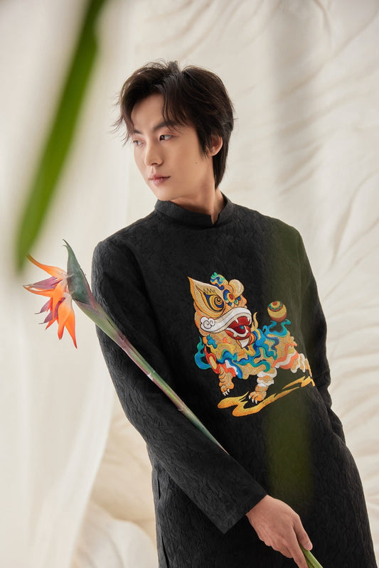 B83 2243 - Áo dài nam gấm vân nổi thêu cao cấp màu đen