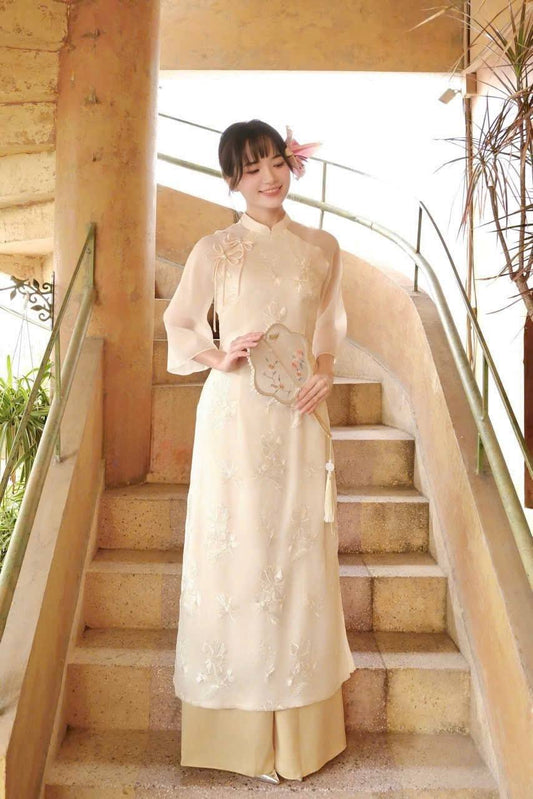 TN111 5384 Áo only no pants - Áo dài cách tân 4 tà tơ thêu