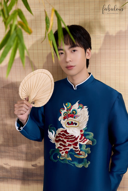 B85 - Áo dài nam vân nổi thêu màu xanh dương