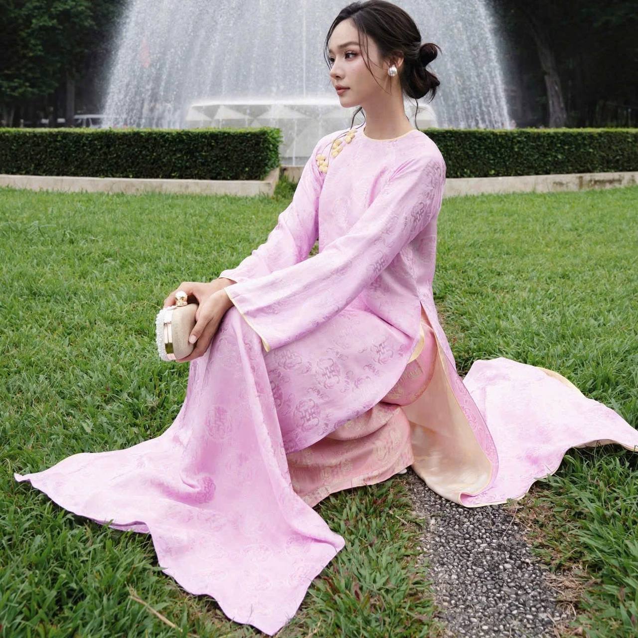 K96 5257 Áo only no pants - Áo dài dáng suông 4 tà lụa gấm thọ dơi