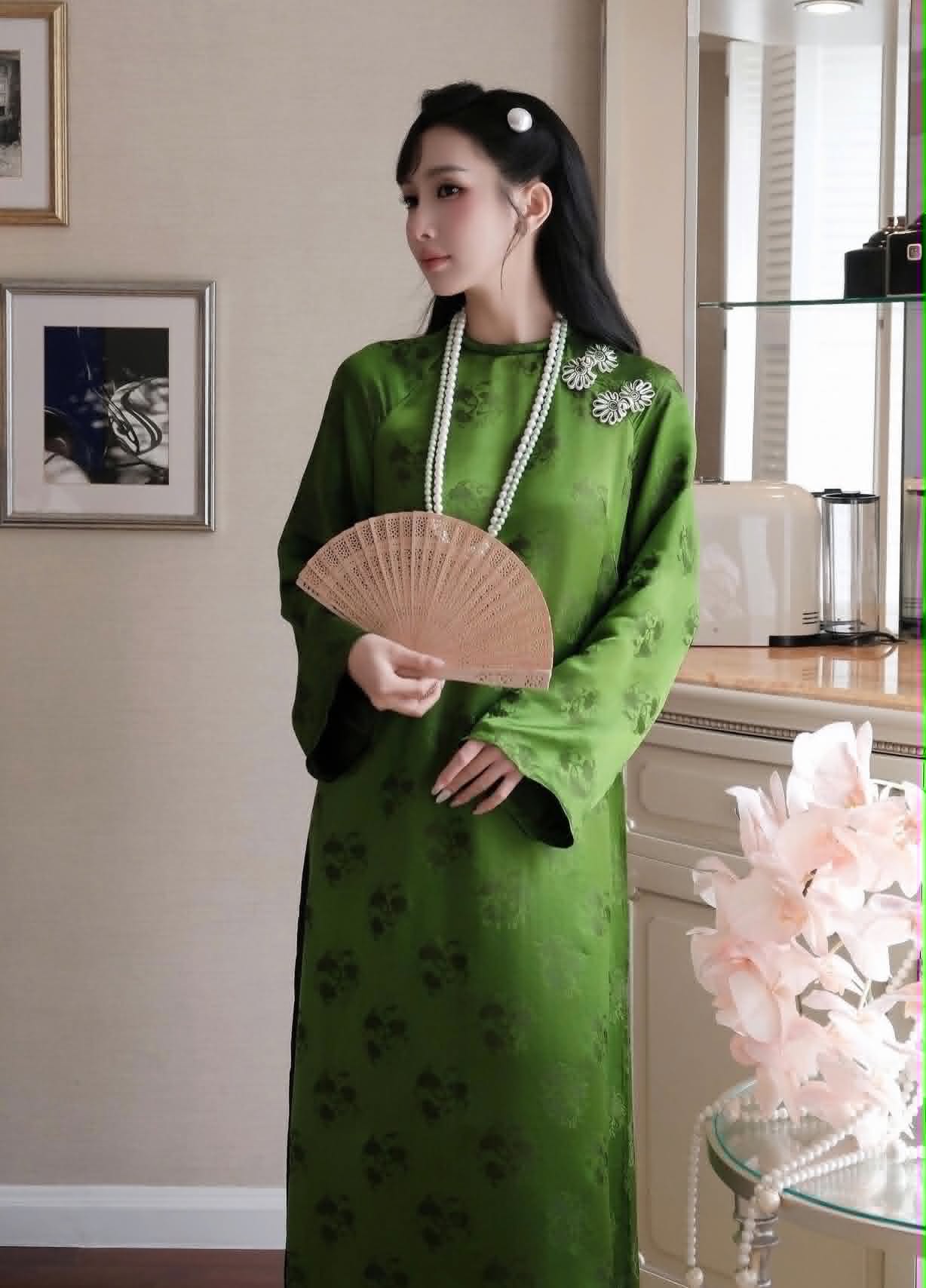 HD153 4378 Áo + quần nha xá - Áo dài dáng suông 4 tà lót ren lụa nha xá