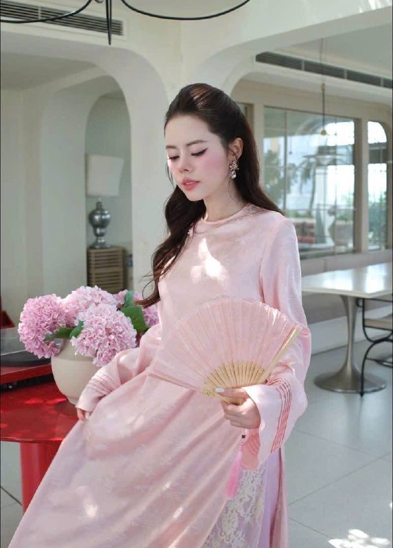 K200 Áo only no pants - Áo dài dáng suông 4 tà lụa gấm lót ren
