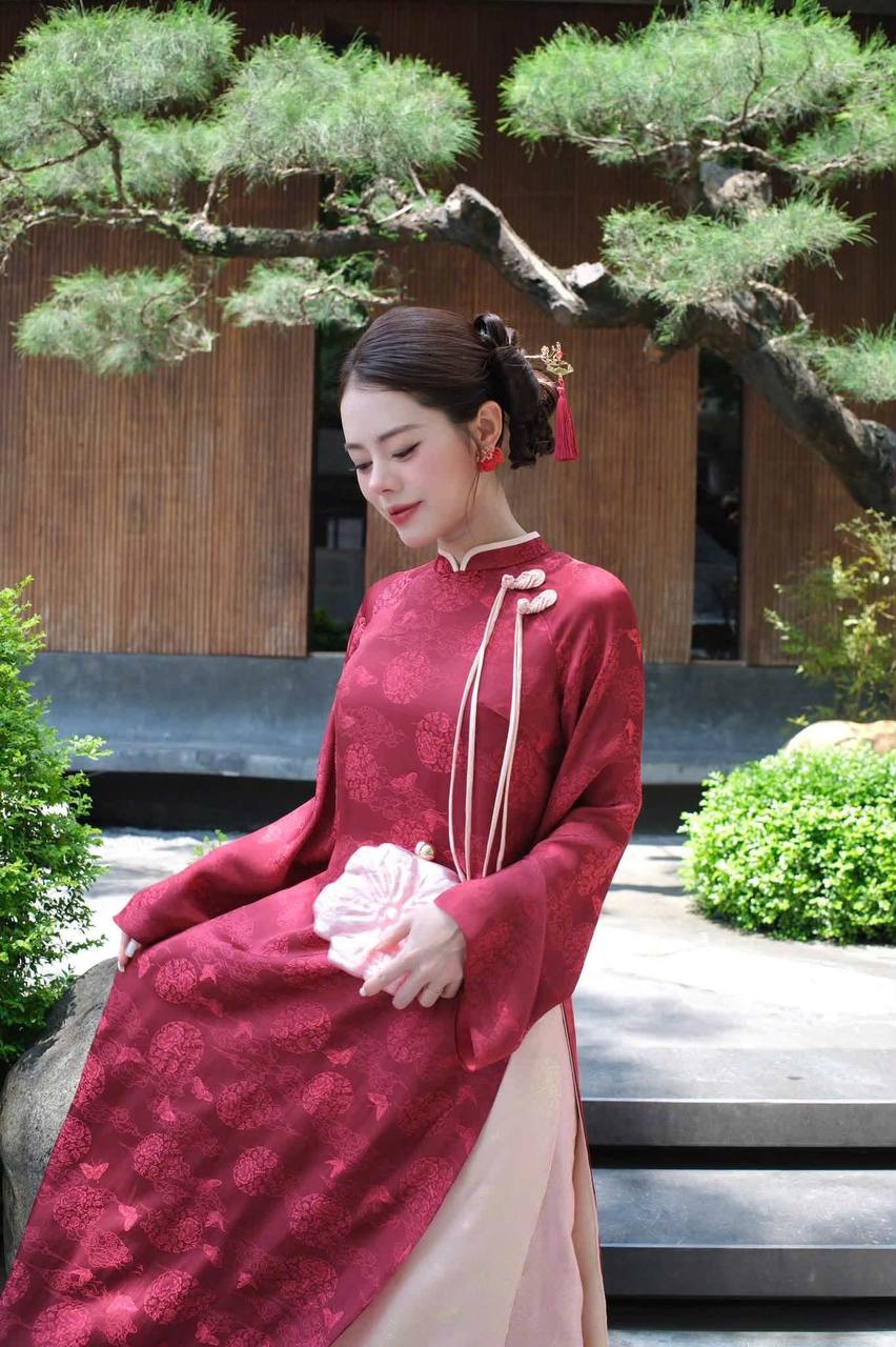 K175 Áo only no pants - Áo dài dáng suông 4 tà lụa tằm màu đỏ