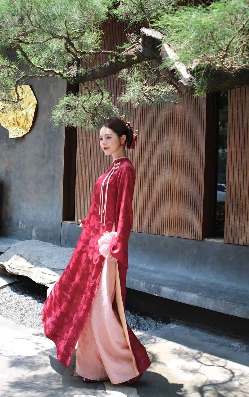 K175 Áo only no pants - Áo dài dáng suông 4 tà lụa tằm màu đỏ