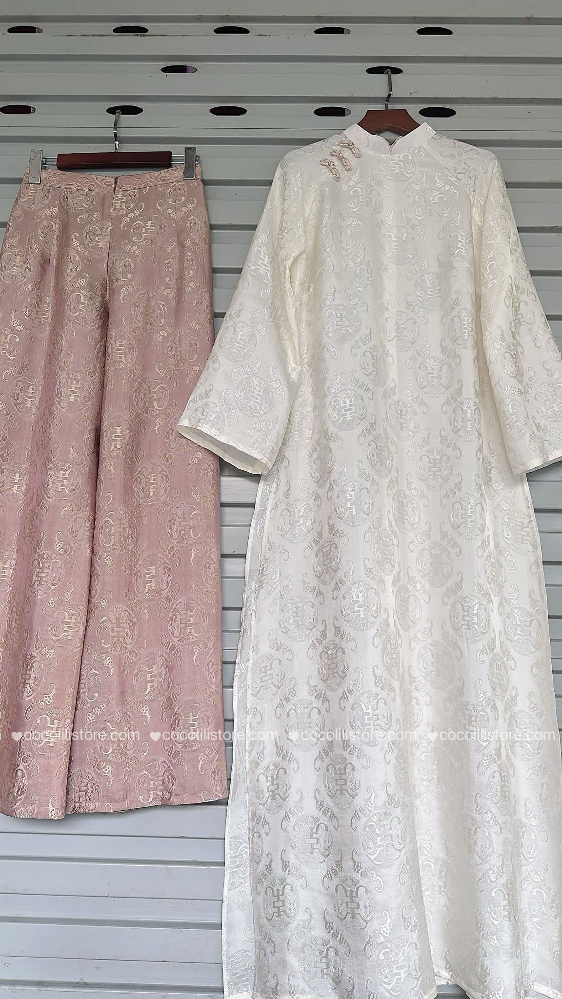 M2551 2165 Áo + quần cùng chất - Áo dài dáng suông lụa gấm thọ dơi 2 tà màu trắng