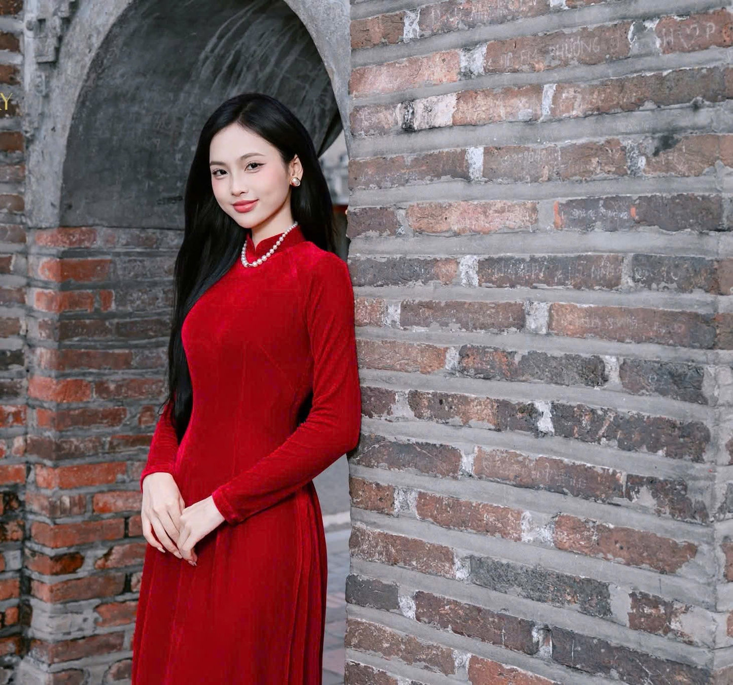 H447 1893 Áo only - Áo dài nhung màu đỏ tươi