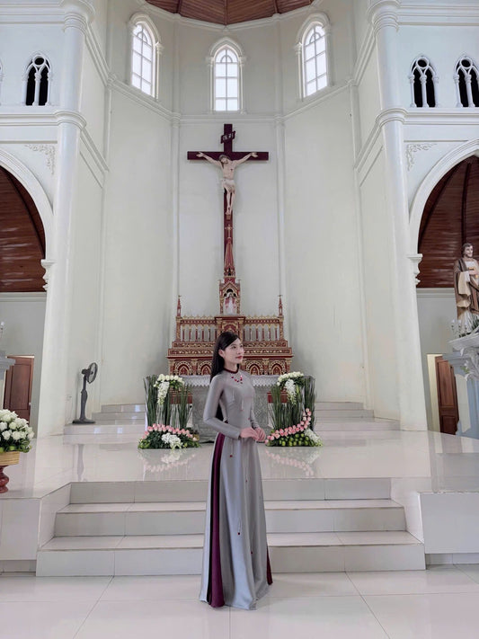 H184 1302 Áo only - Áo dài lụa ruby đính kết