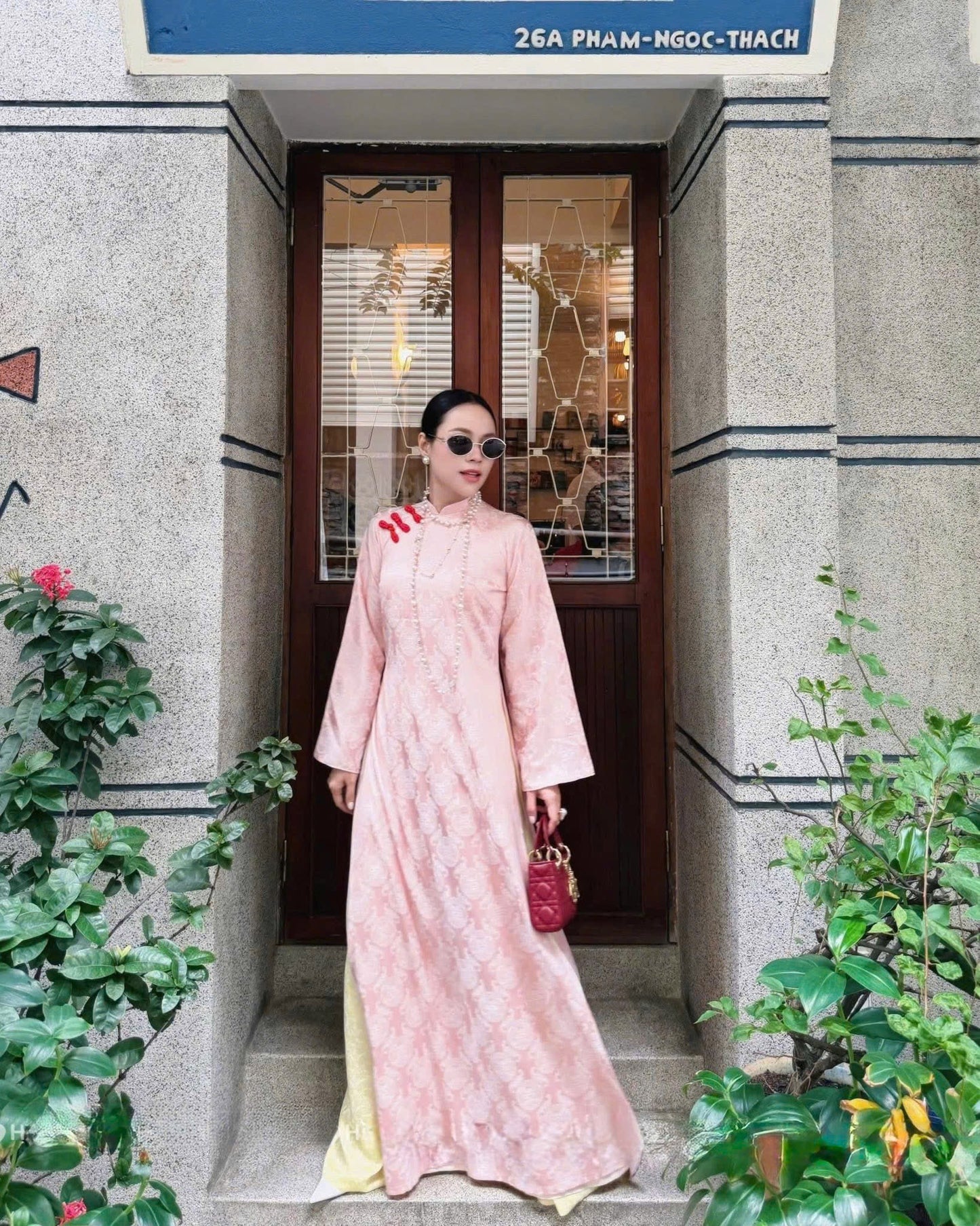 M255 2082 Áo + quần - Áo dài dáng suông 4 tà gấm thọ dơi kèm quần cùng chất