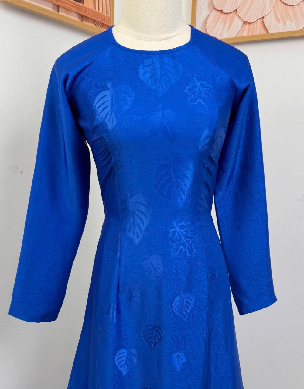 K149 5372 Áo only no pants - Áo dài truyền thống chiết li eo lụa indo 4D màu xanh coban