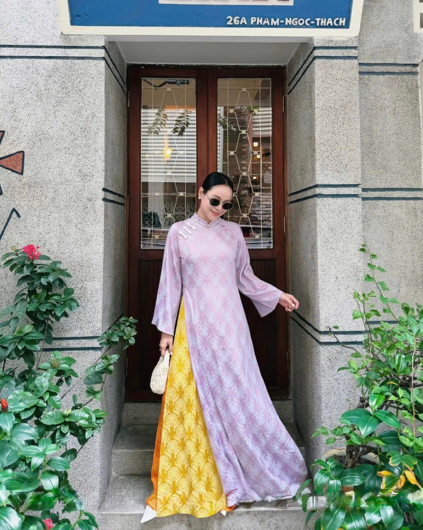 M259 2081 Áo + quần - Áo dài dáng suông 4 tà gấm thọ dơi kèm quần cùng chất