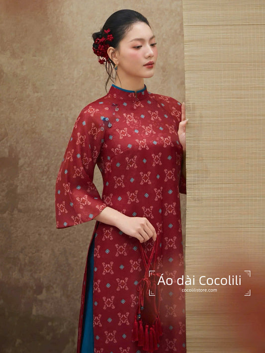 M347 Áo đỏ đậm + quần xanh dương - Áo dài tơ dáng suông 4 tà